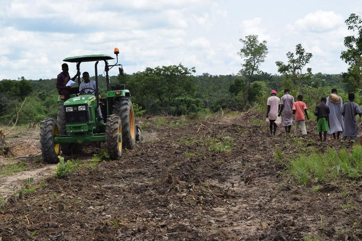Uber for Tractors Gains Traction at Smallholder-Farms