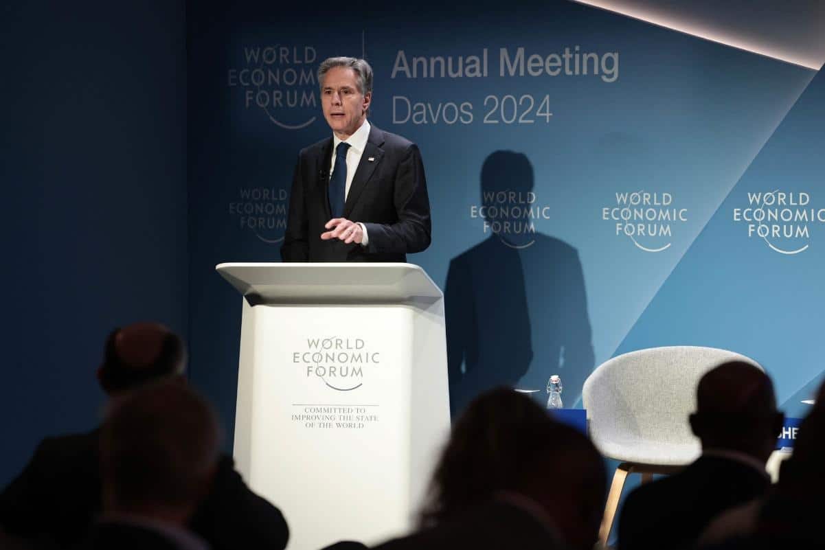 Blinken-Talks-Dirt-and-VACS-at-Davos